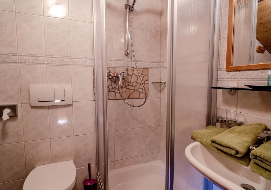 Photo of Bathroom in Trins