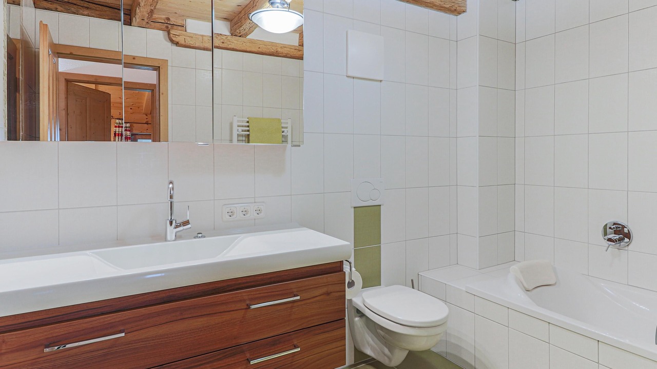 Photo of Bathroom in Soell