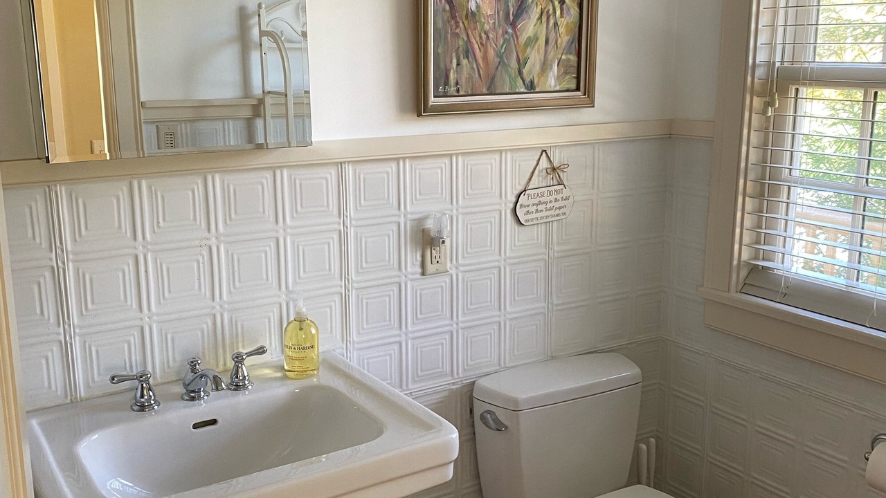 Photo of Bathroom in South Londonderry