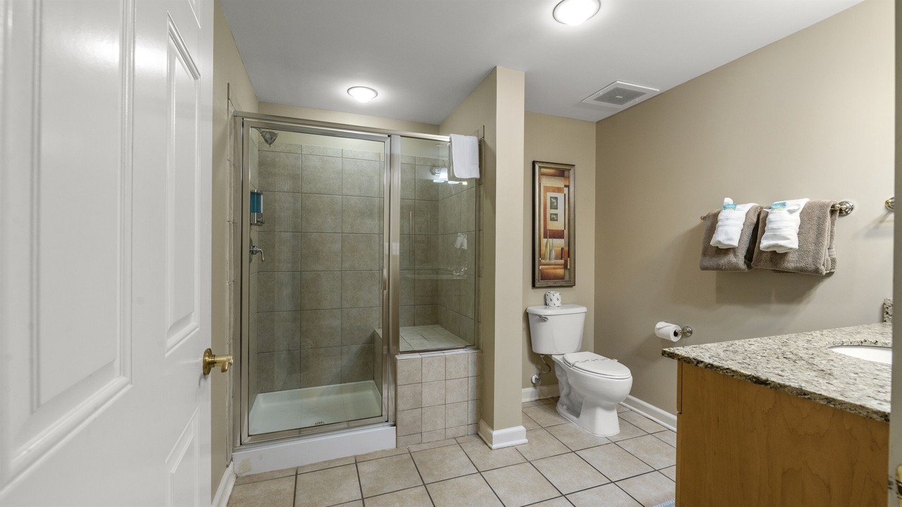 Photo of Bathroom in Arcadian Shores