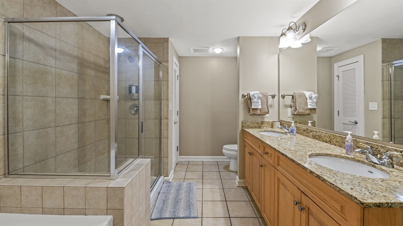 Photo of Bathroom in Arcadian Shores