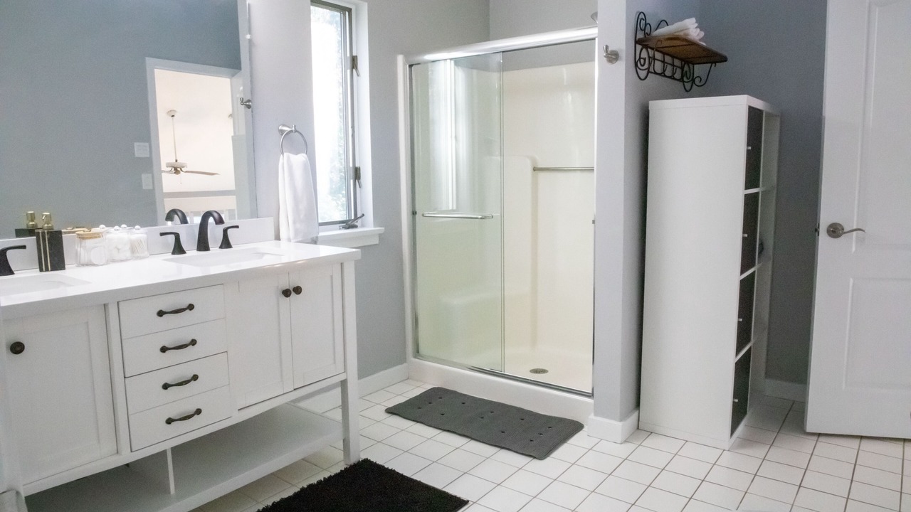 Photo of Bathroom in Conning Towers Nautilus Park