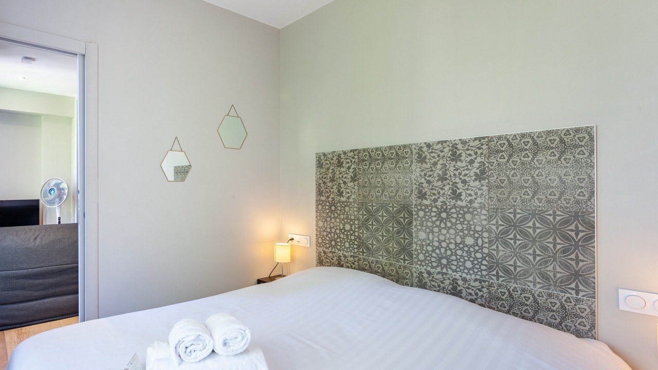 Photo of Bedroom in 2nd Arrondissement