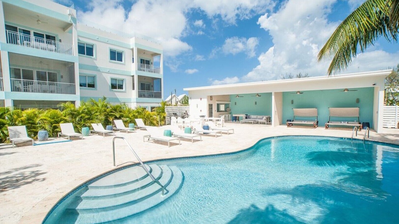 Photo of Outdoor in West Bay