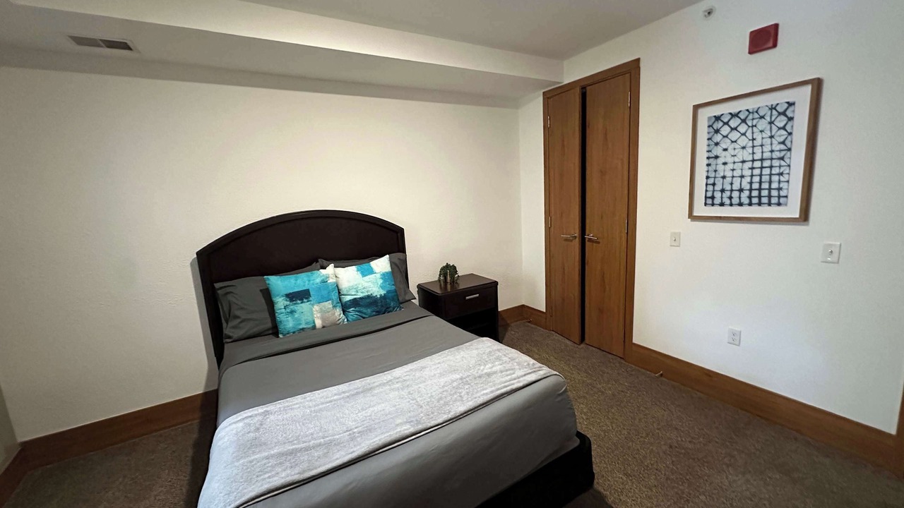 Photo of Bedroom in Grandville