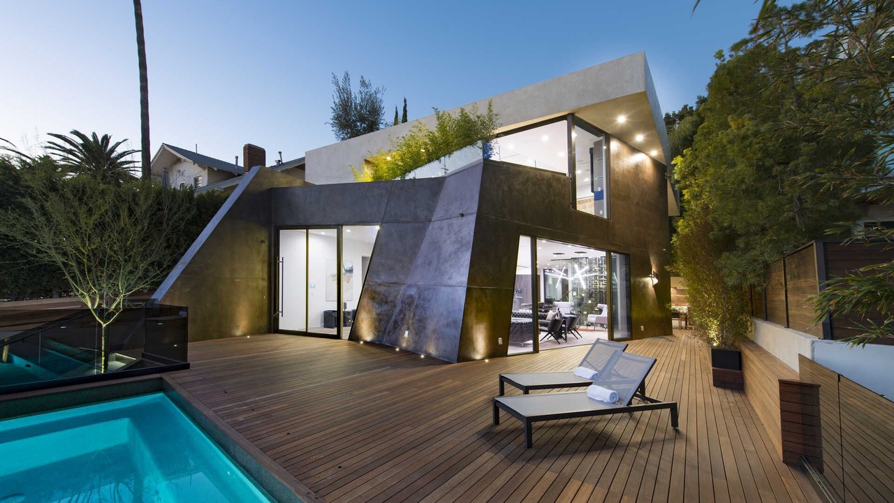 Photo of Outdoor in Hollywood Hills West
