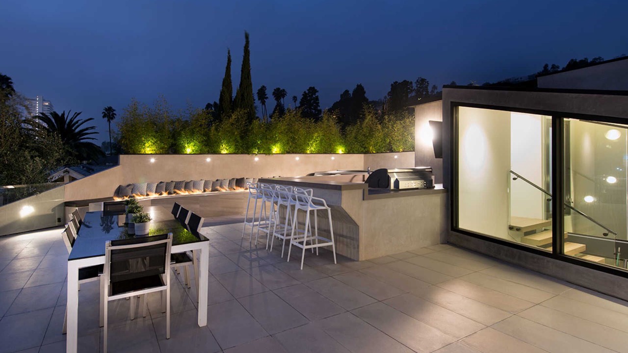 Photo of Outdoor in Hollywood Hills West