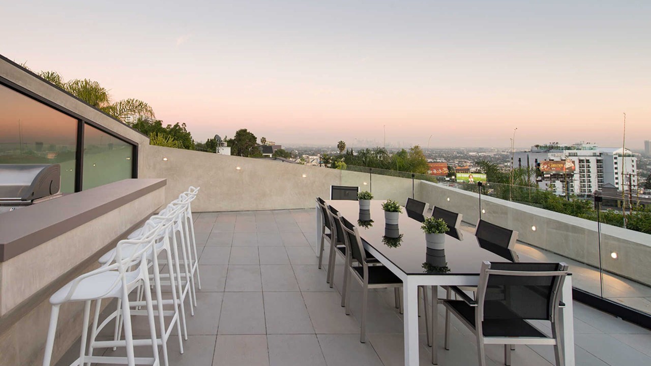 Photo of Outdoor in Hollywood Hills West