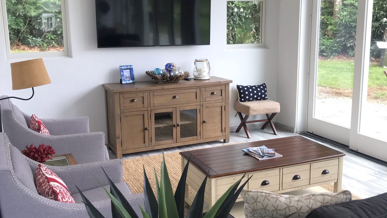 Photo of Livingroom in Westerly