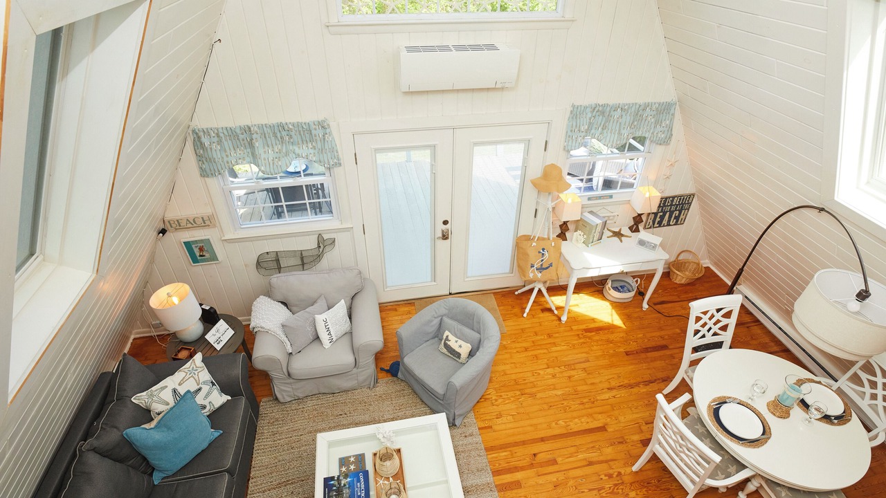 Photo of Livingroom in Niantic