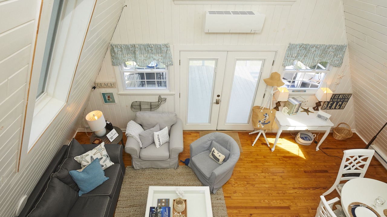Photo of Livingroom in Niantic