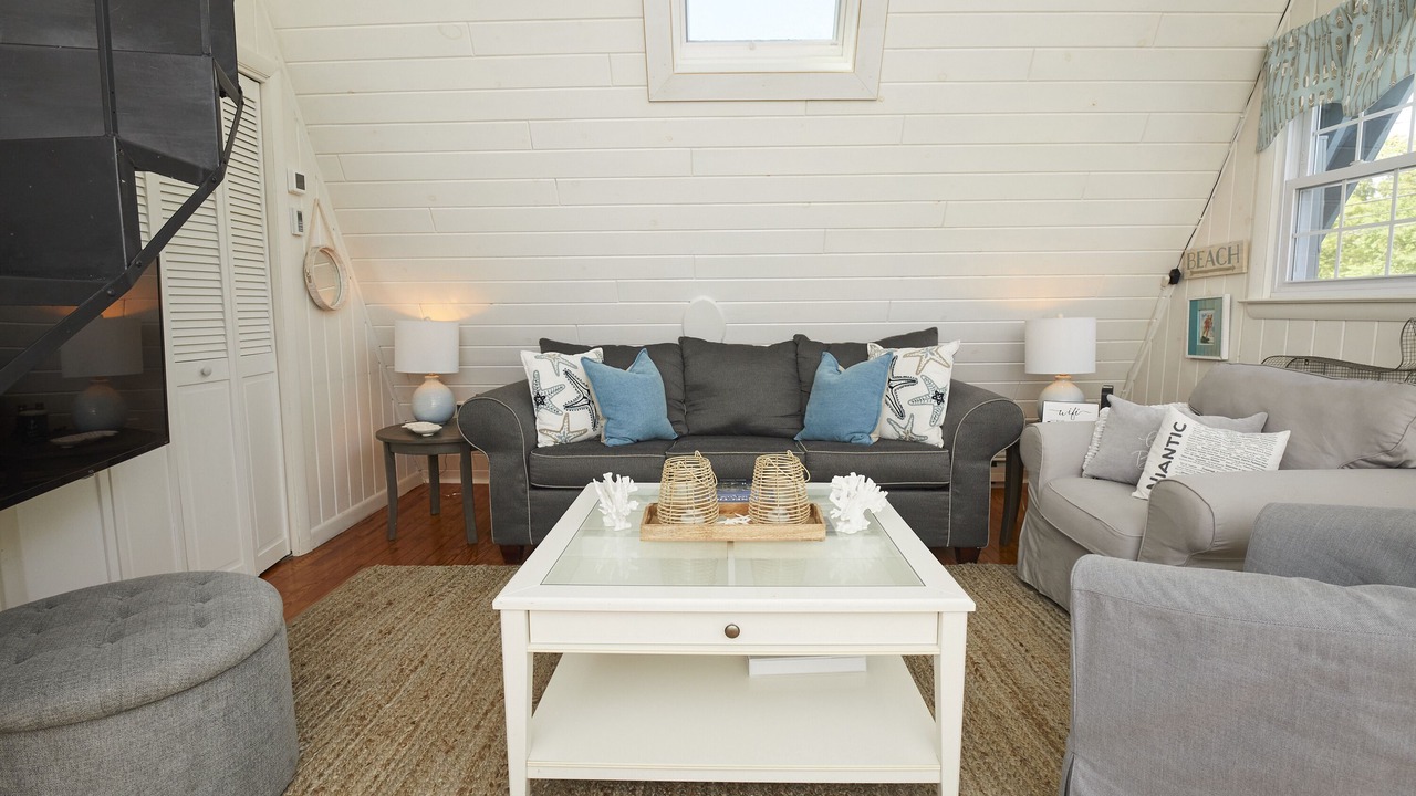 Photo of Livingroom in Niantic