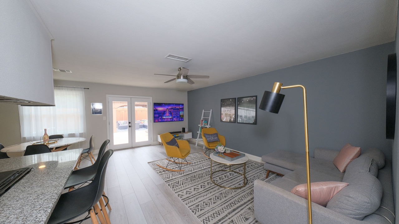 Photo of Livingroom in Keller