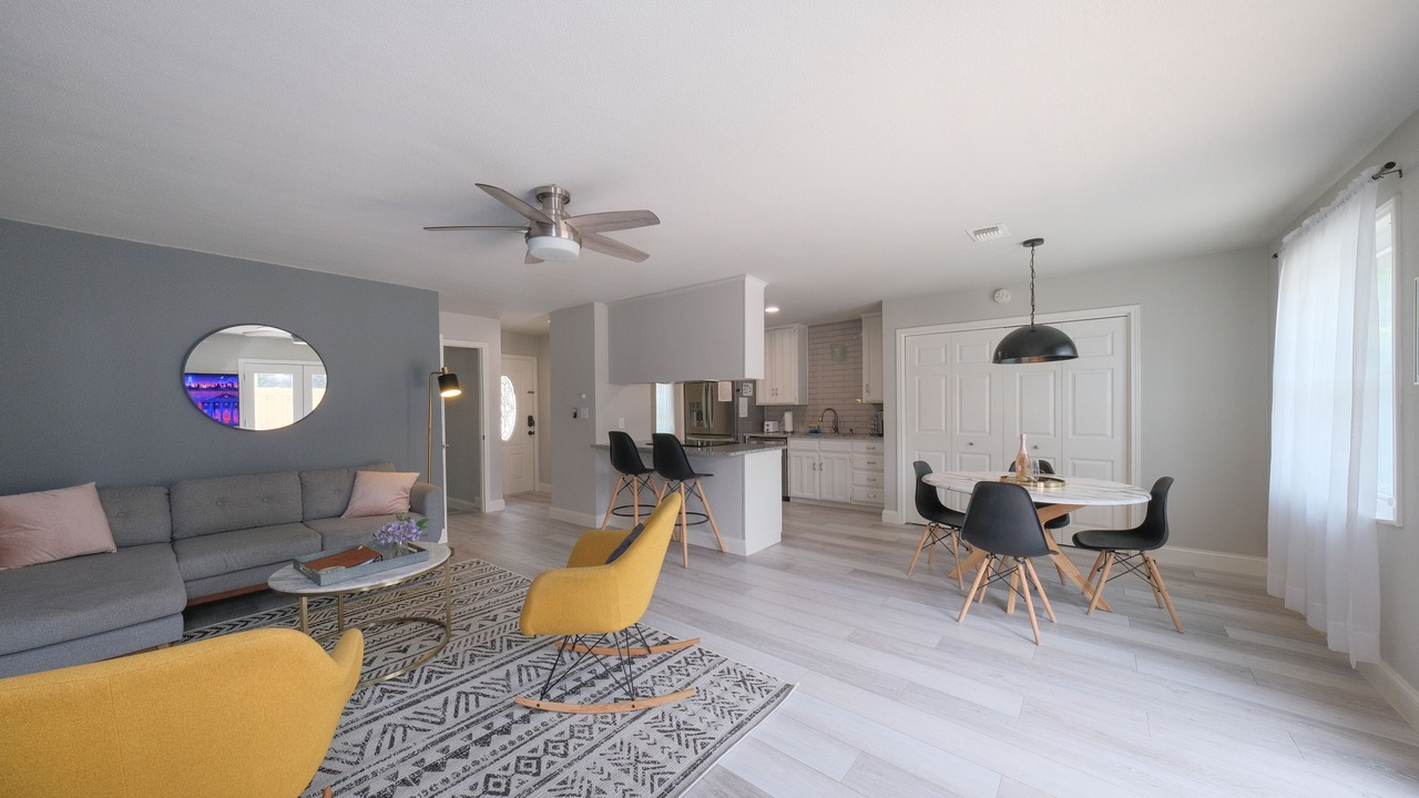 Photo of Livingroom in Keller