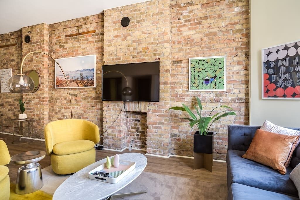 Photo of Livingroom in River North