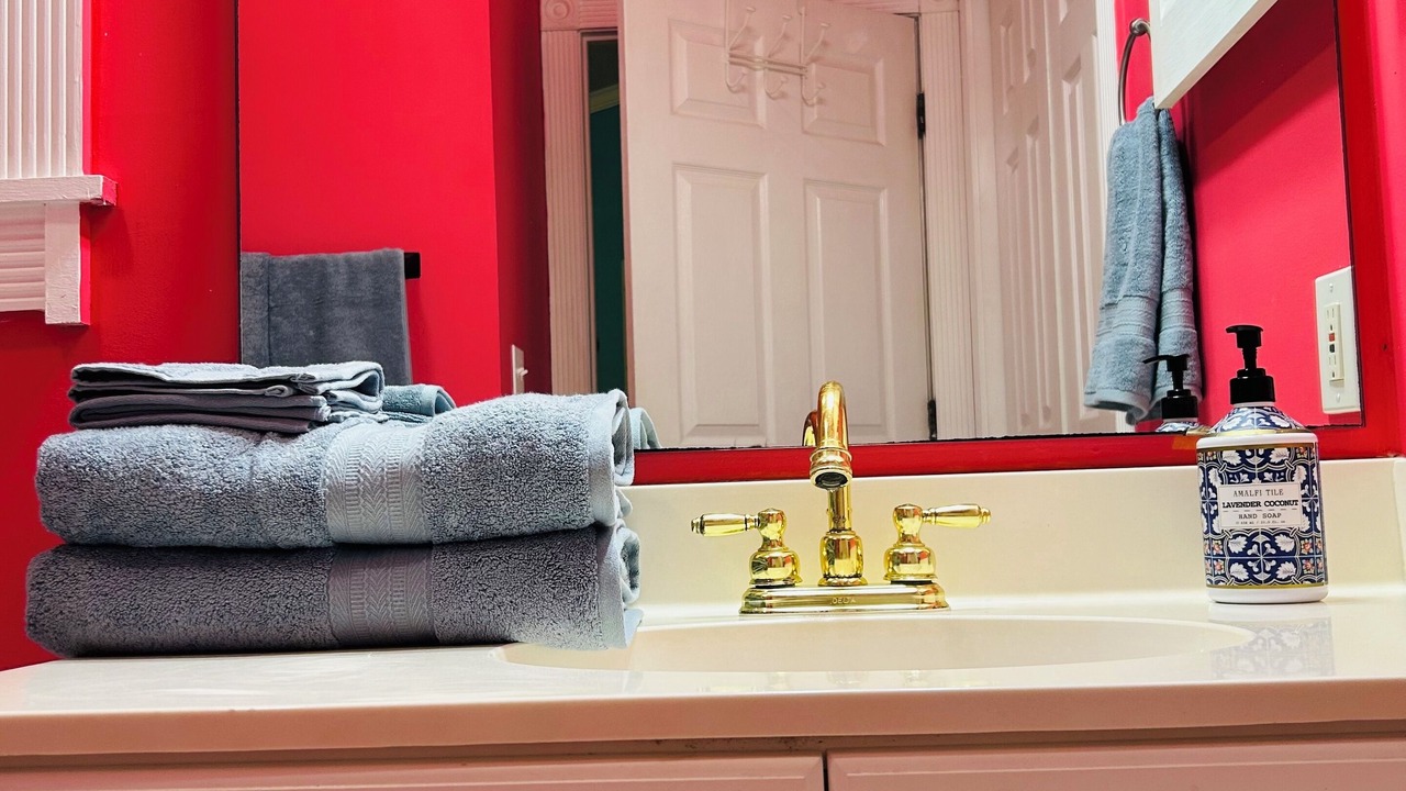 Photo of Bathroom in Arcadian Shores
