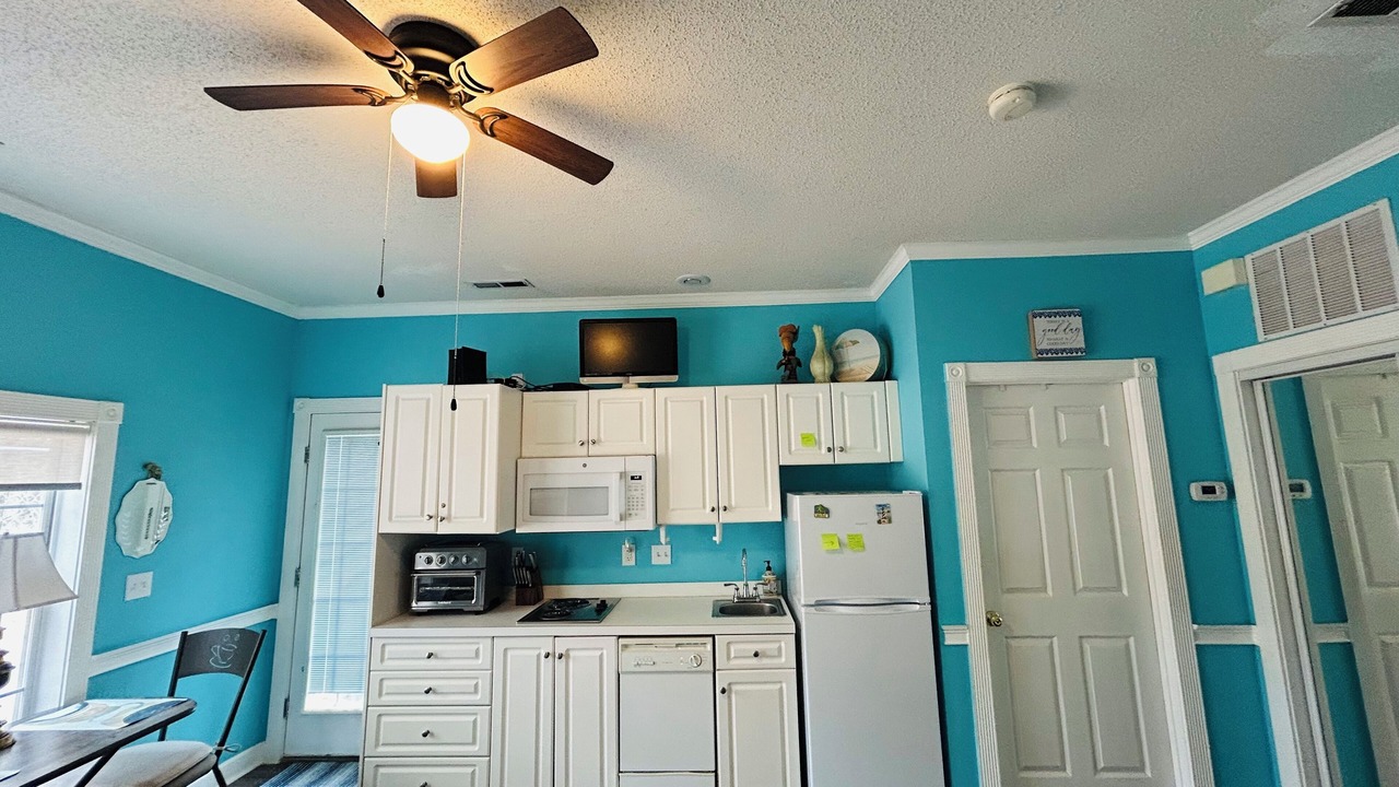 Photo of Kitchen in Arcadian Shores