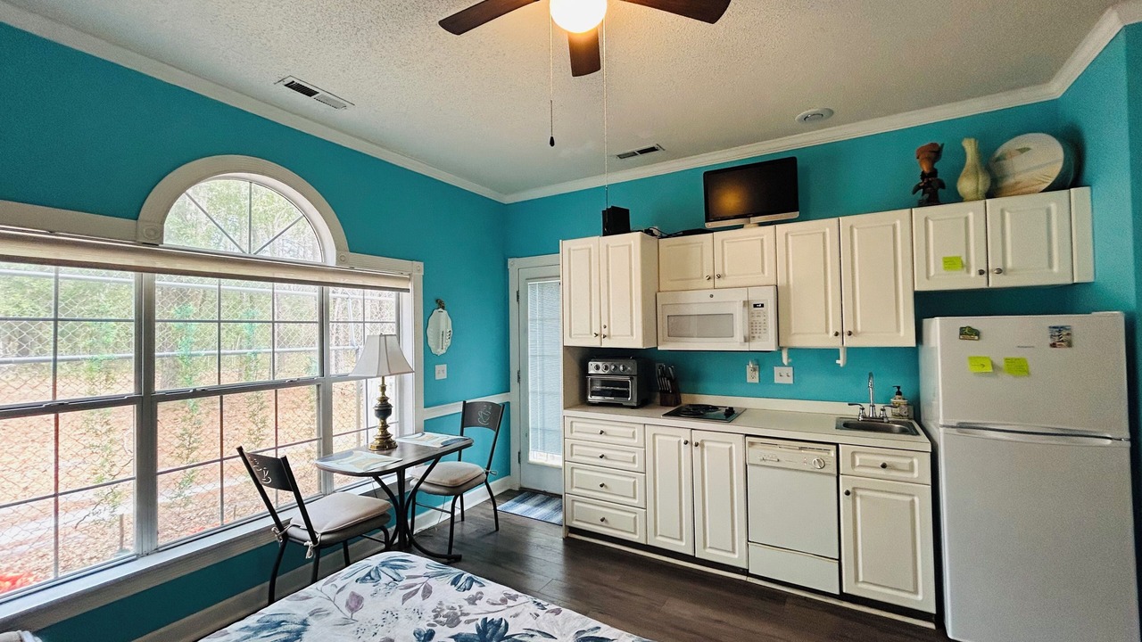 Photo of Bedroom in Arcadian Shores