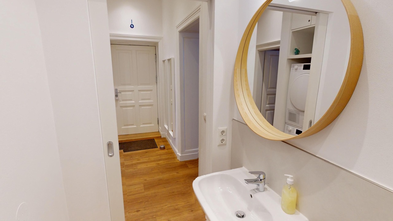 Photo of Bathroom in Moabit