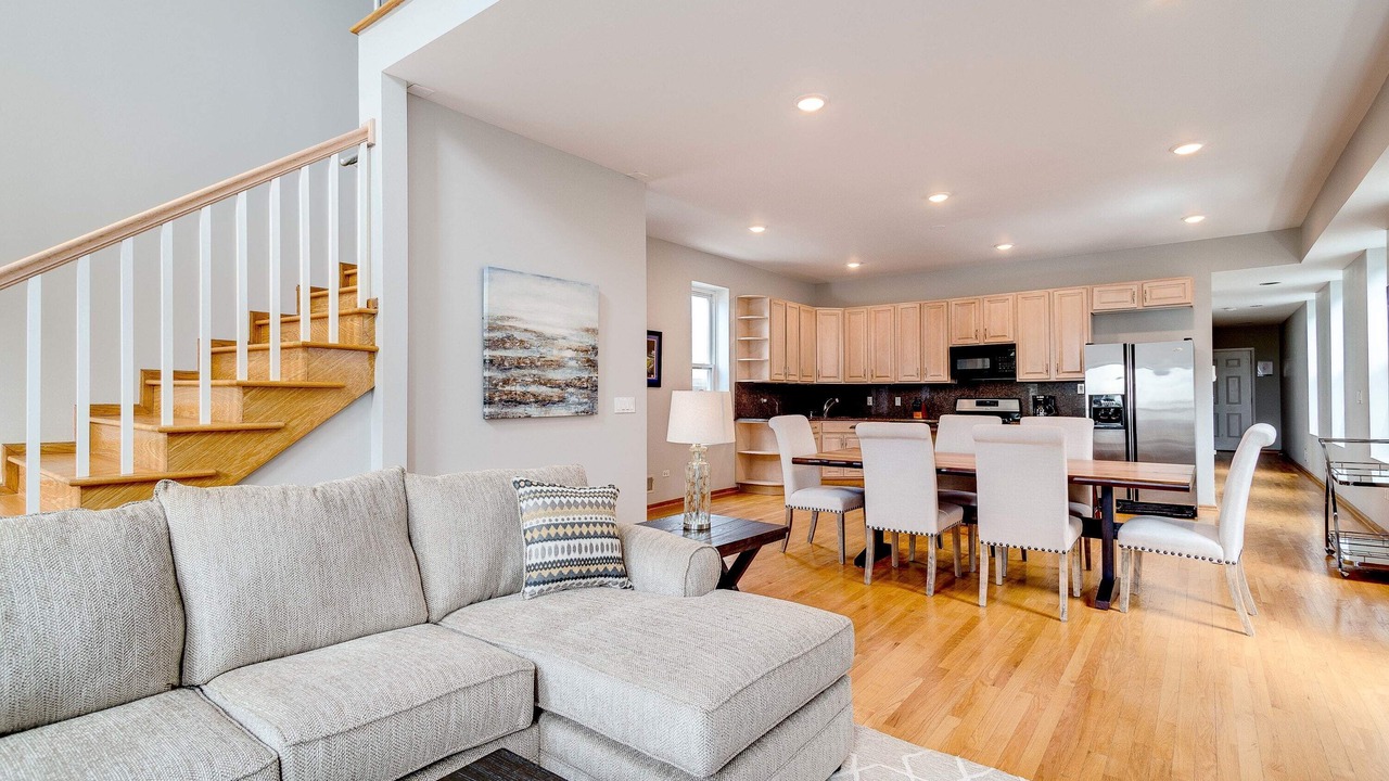 Photo of Livingroom in Pulaski Park