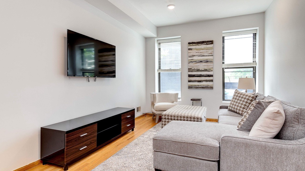 Photo of Livingroom in Pulaski Park