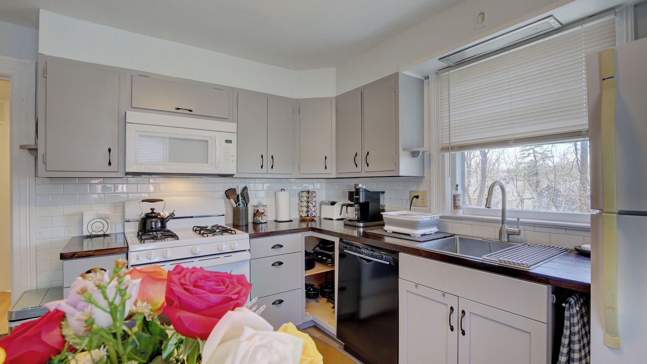 Photo of Kitchen in Kingston Stockade District