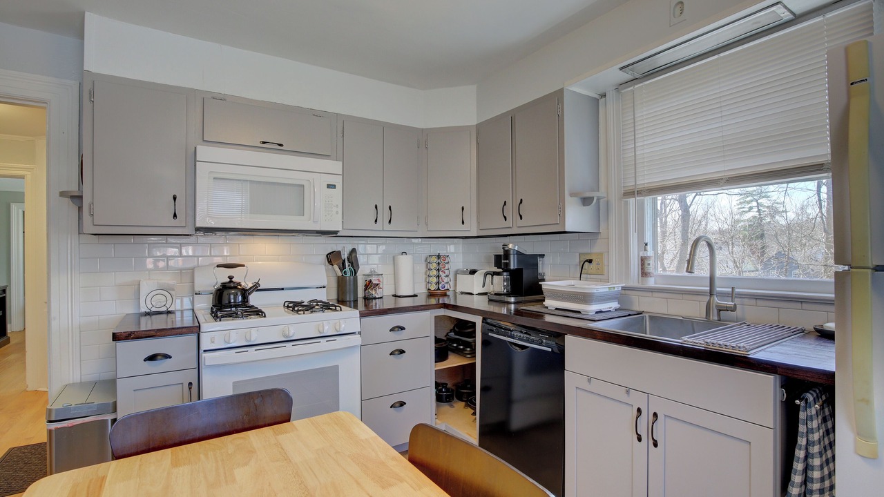 Photo of Kitchen in Kingston Stockade District
