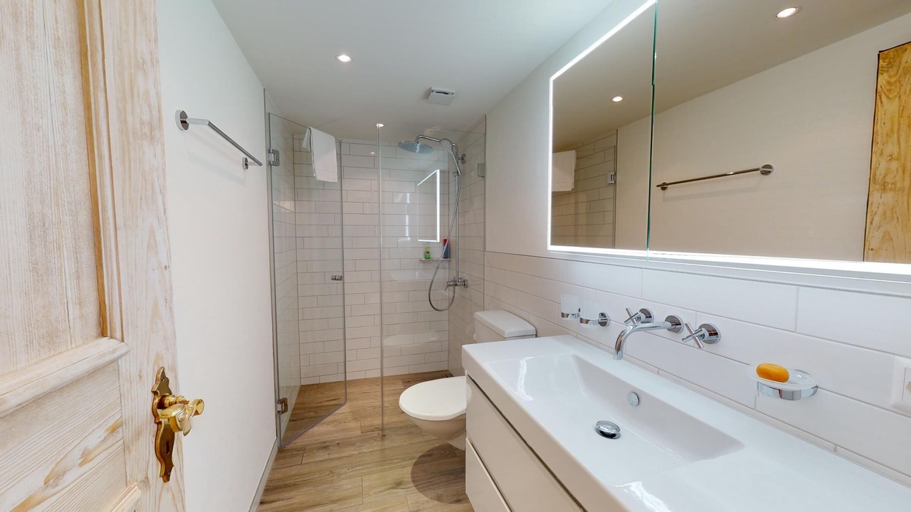 Photo of Bathroom in Surlej