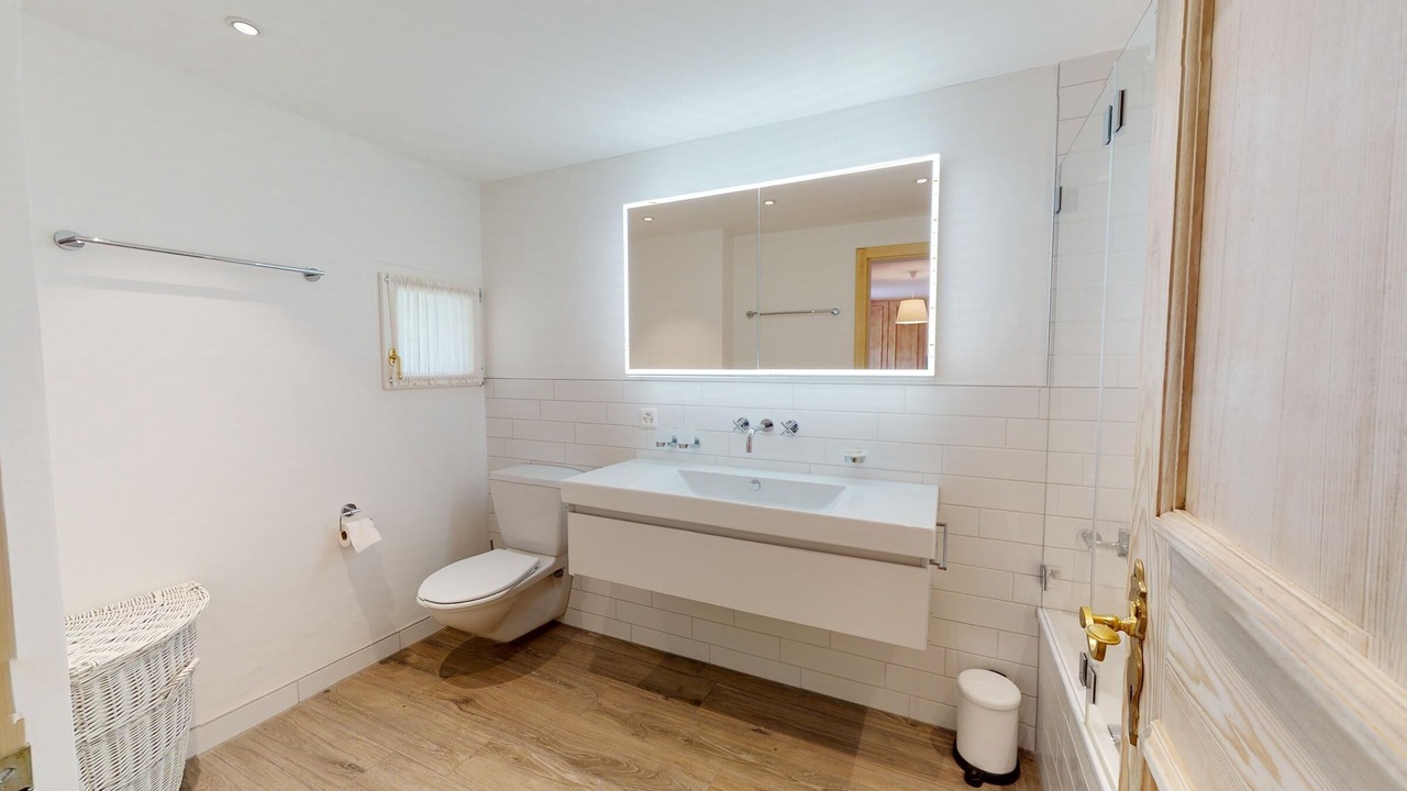 Photo of Bathroom in Surlej