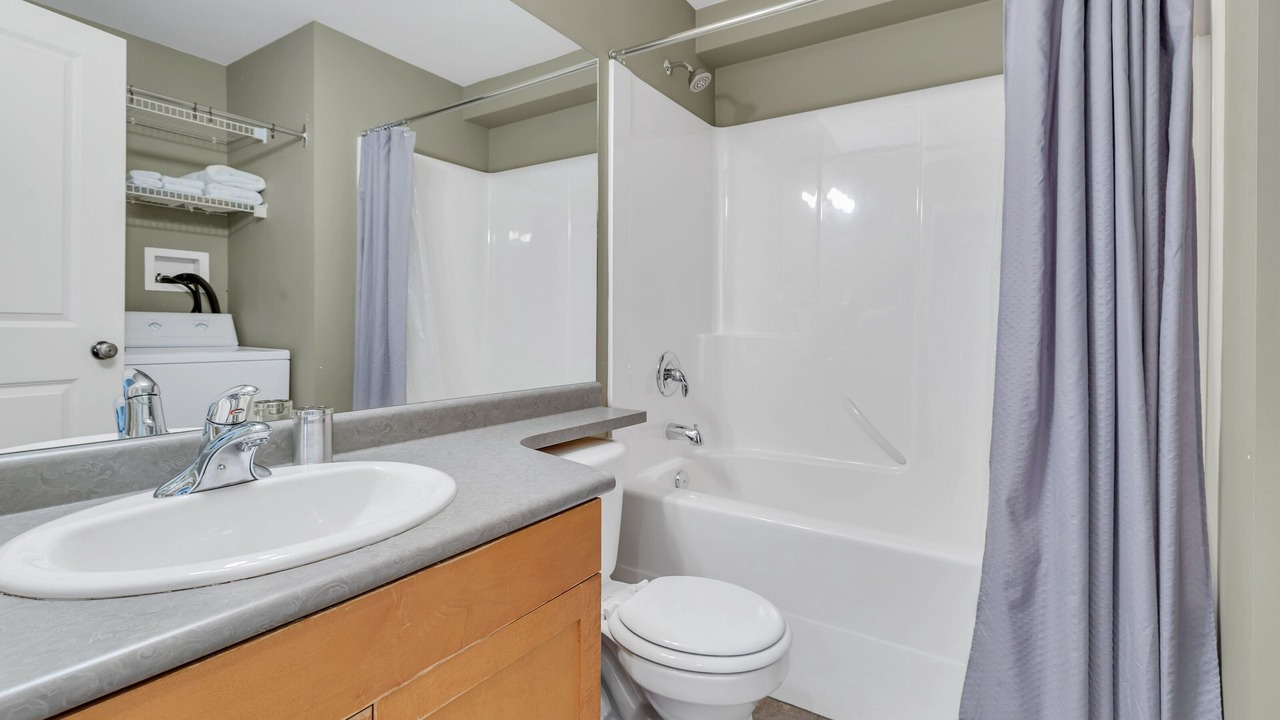 Photo of Bathroom in Big White Ski Resort