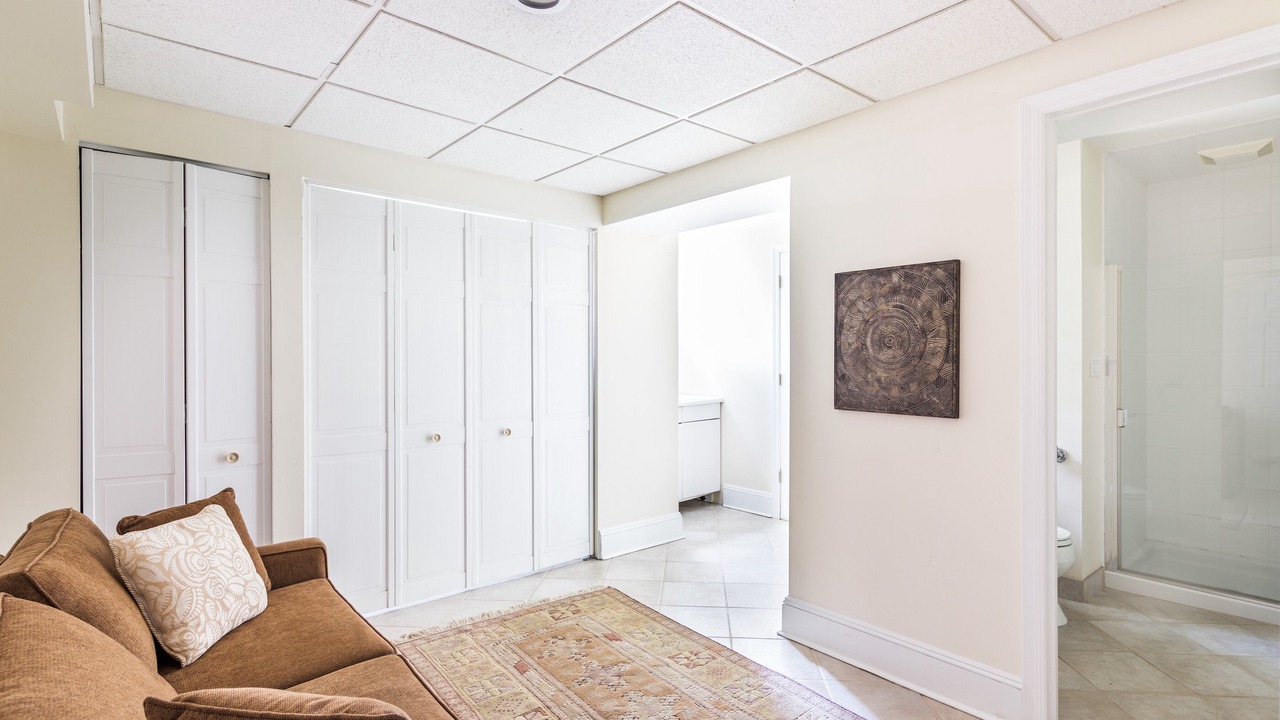 Photo of Bathroom in Amagansett Dunes