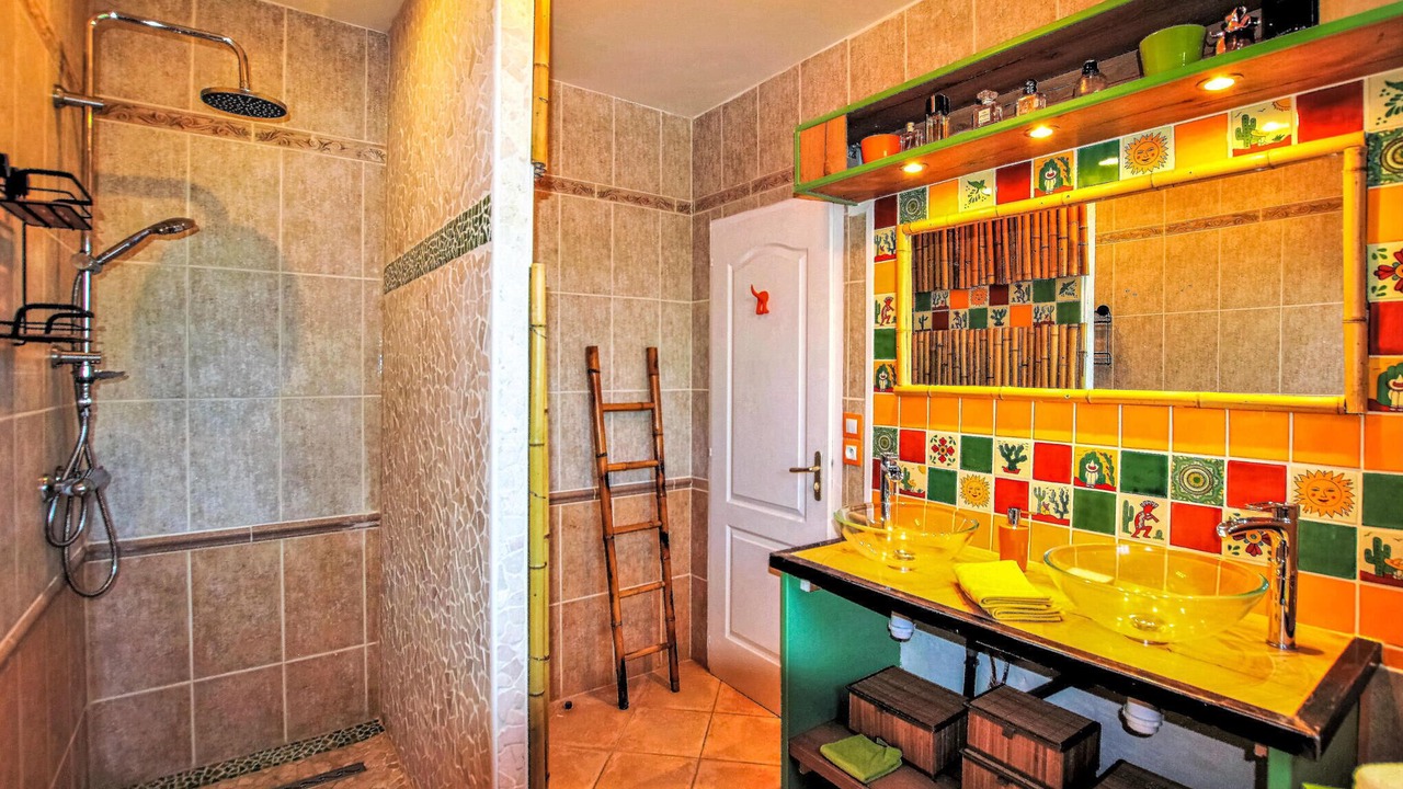 Photo of Bathroom in Montelimar
