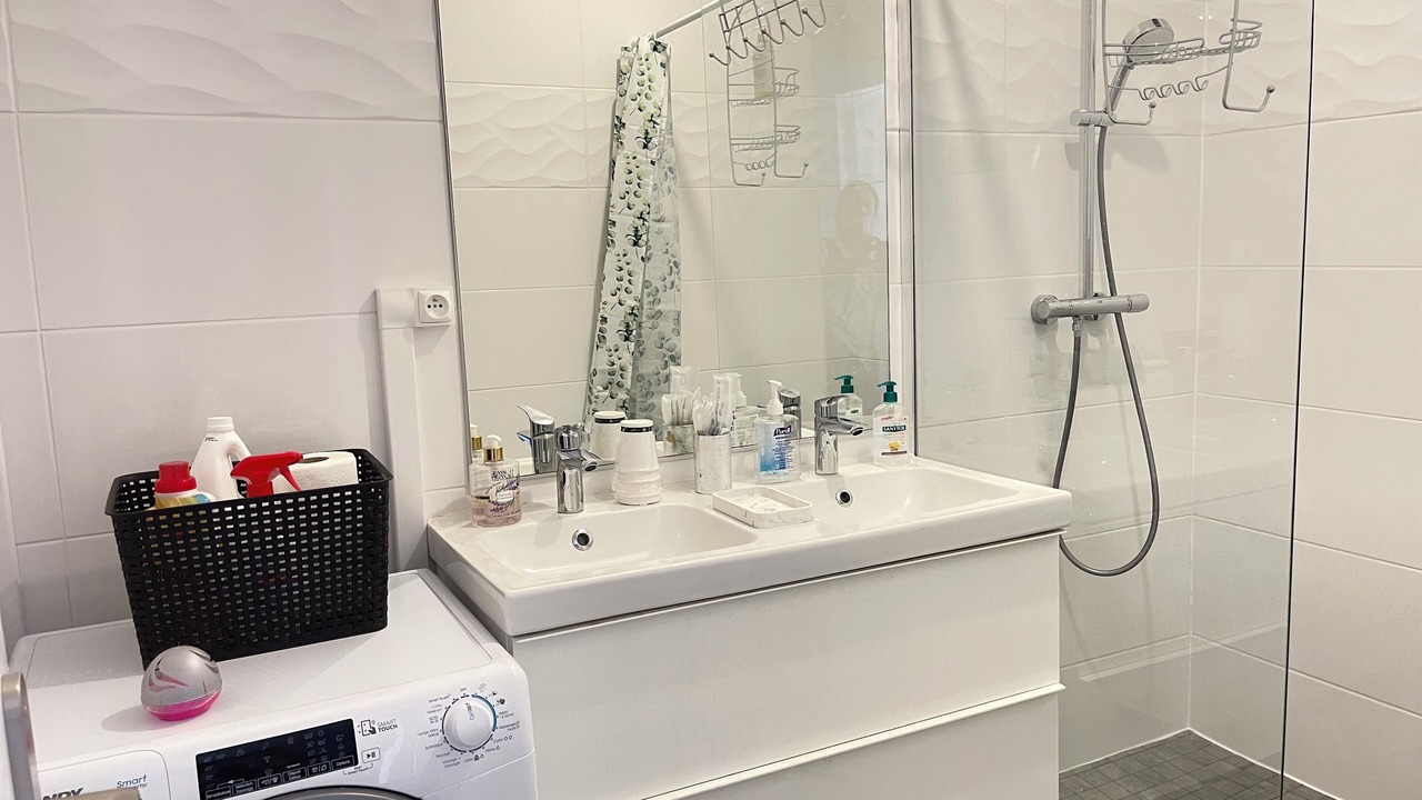 Photo of Bathroom in Saint-Priest