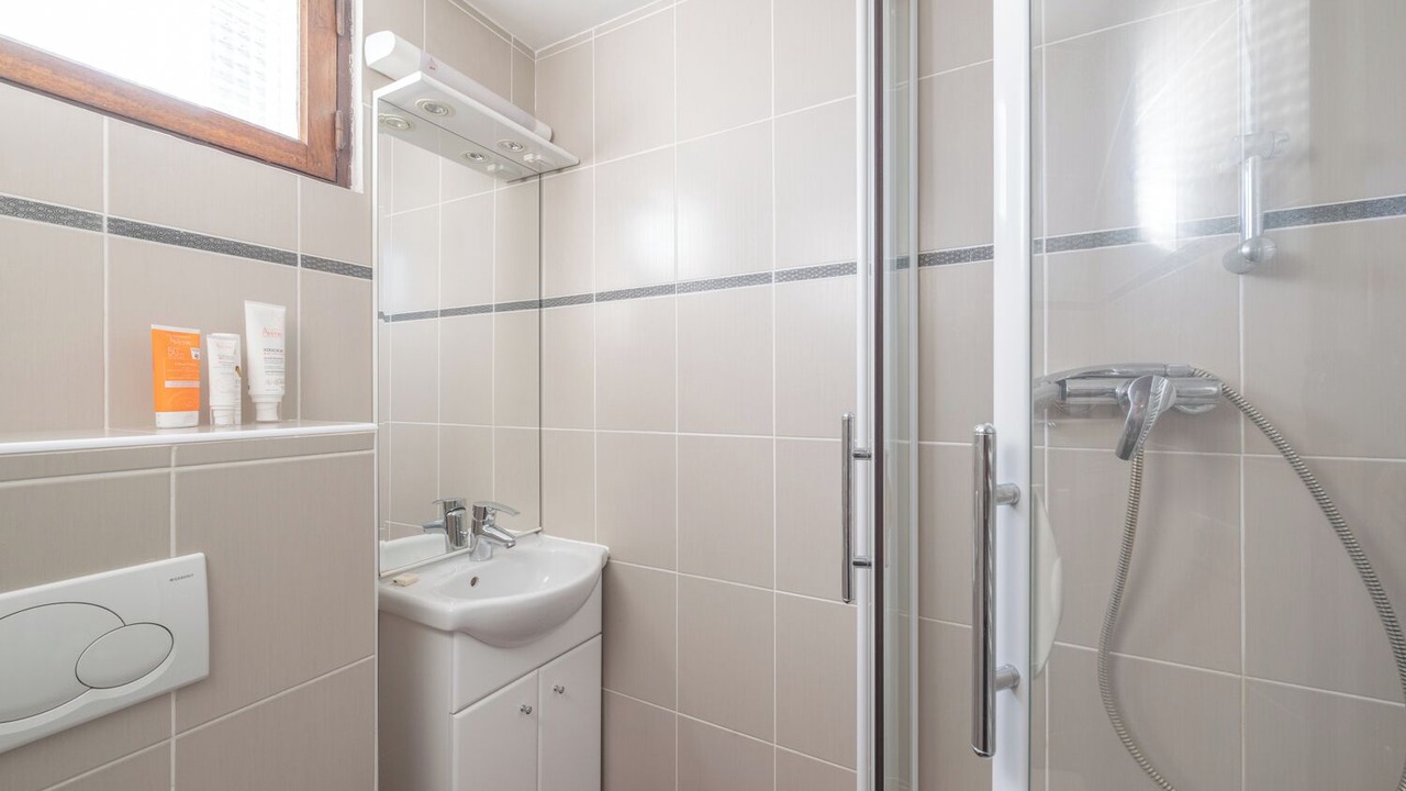 Photo of Bathroom in Viel-Alpe