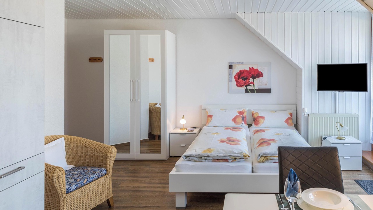 Photo of Bedroom in Salem