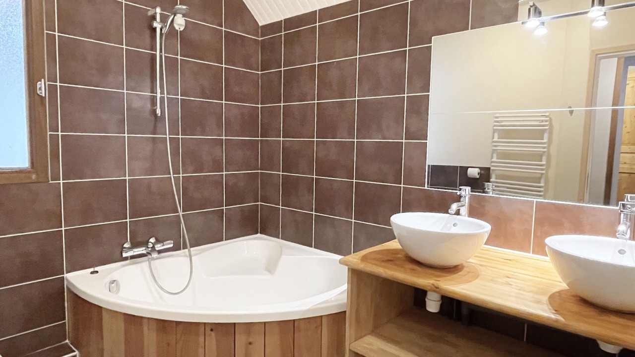 Photo of Bathroom in Venosc