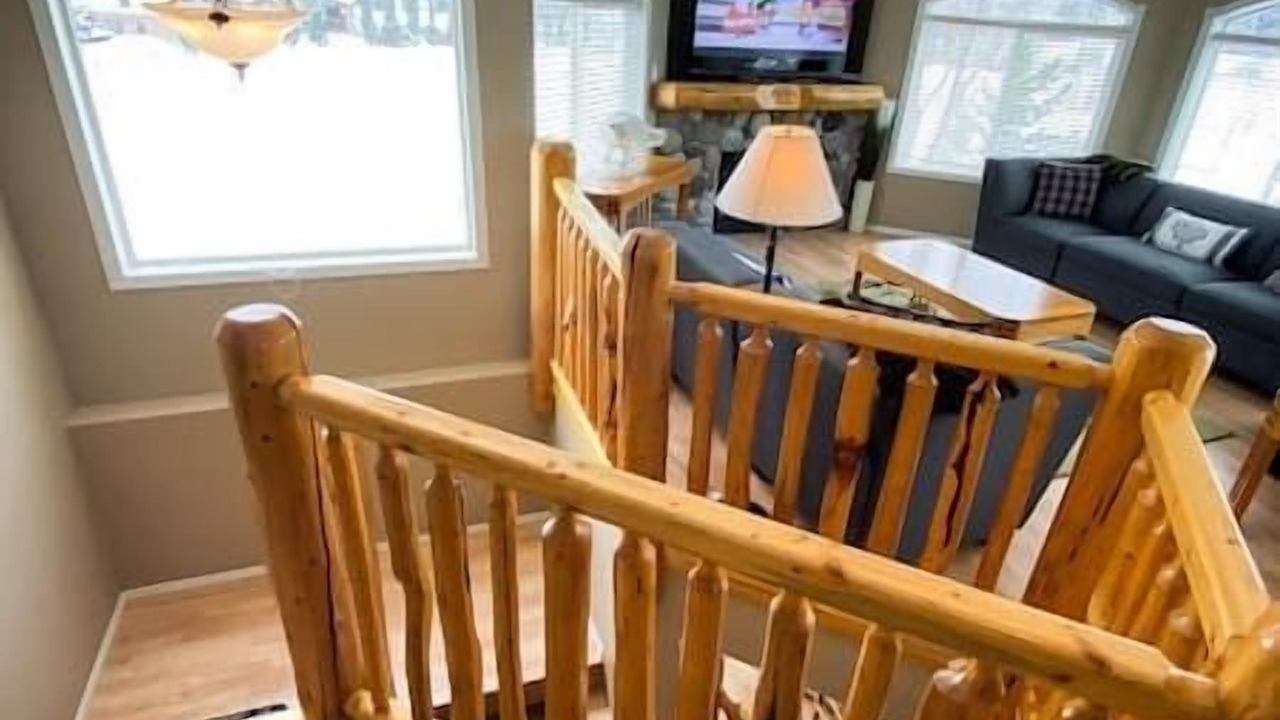 Photo of Livingroom in East Kootenay
