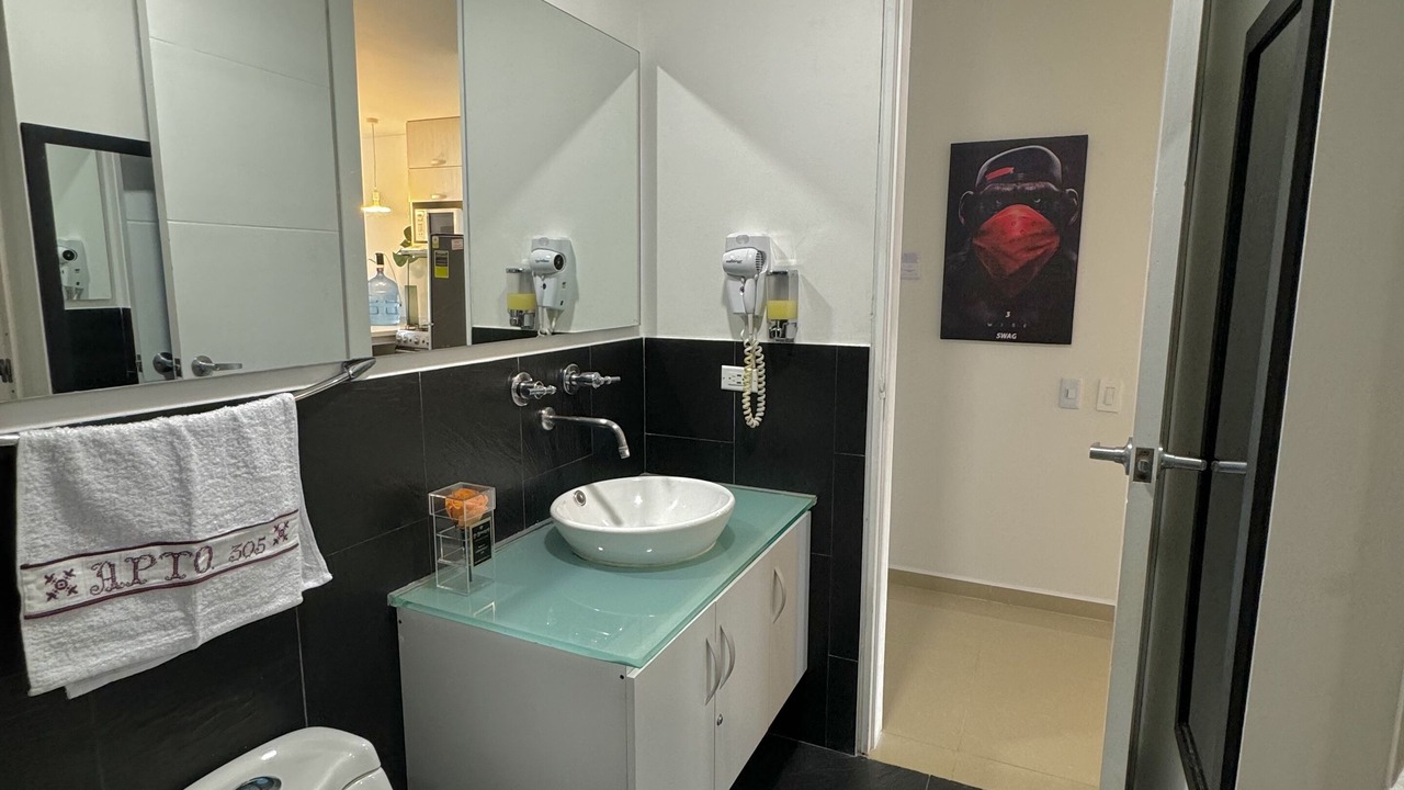Photo of Bathroom in Cali