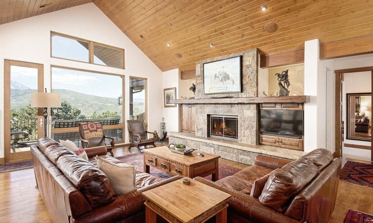 Photo of Livingroom in Carbondale