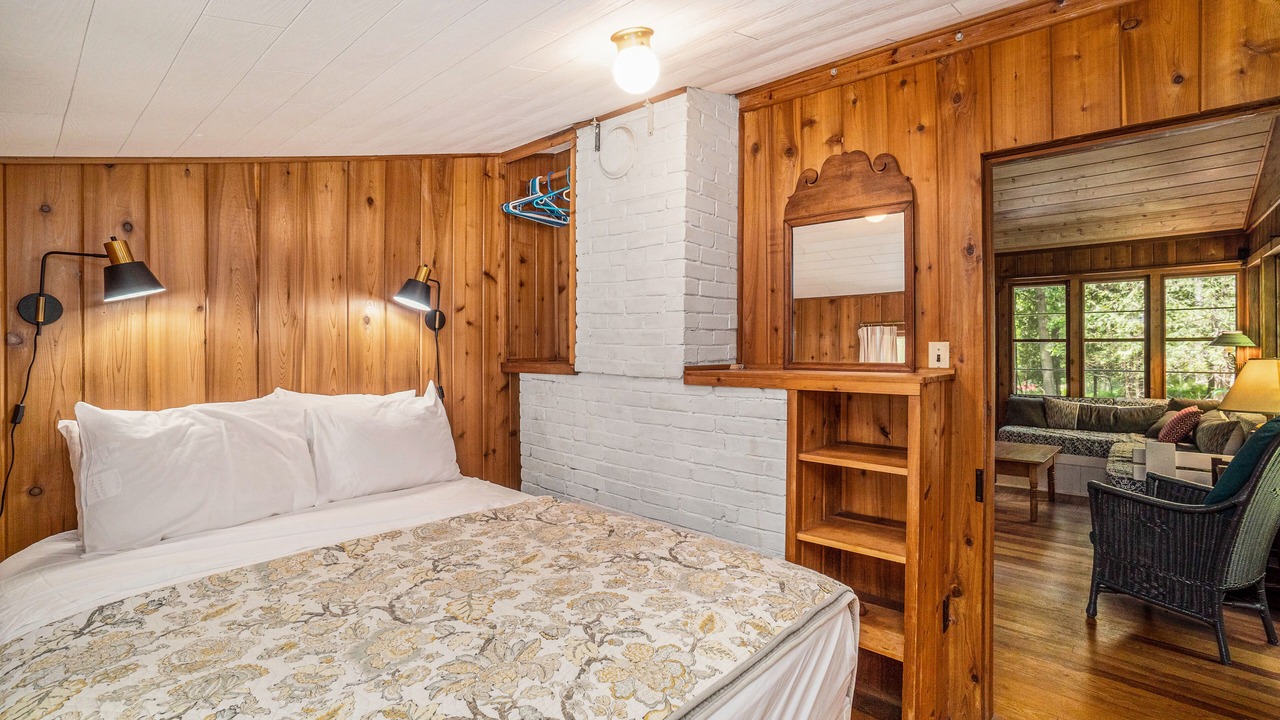Photo of Bedroom in Frankfort