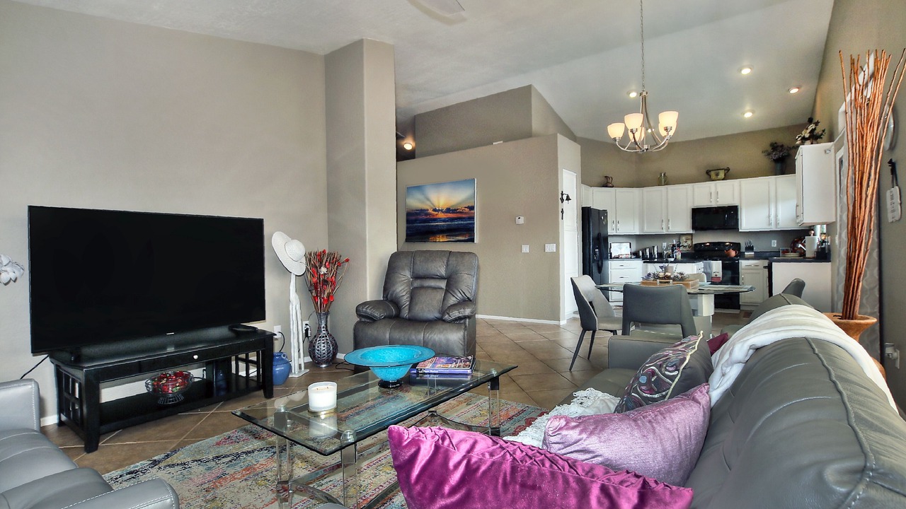 Photo of Livingroom in Gold Canyon