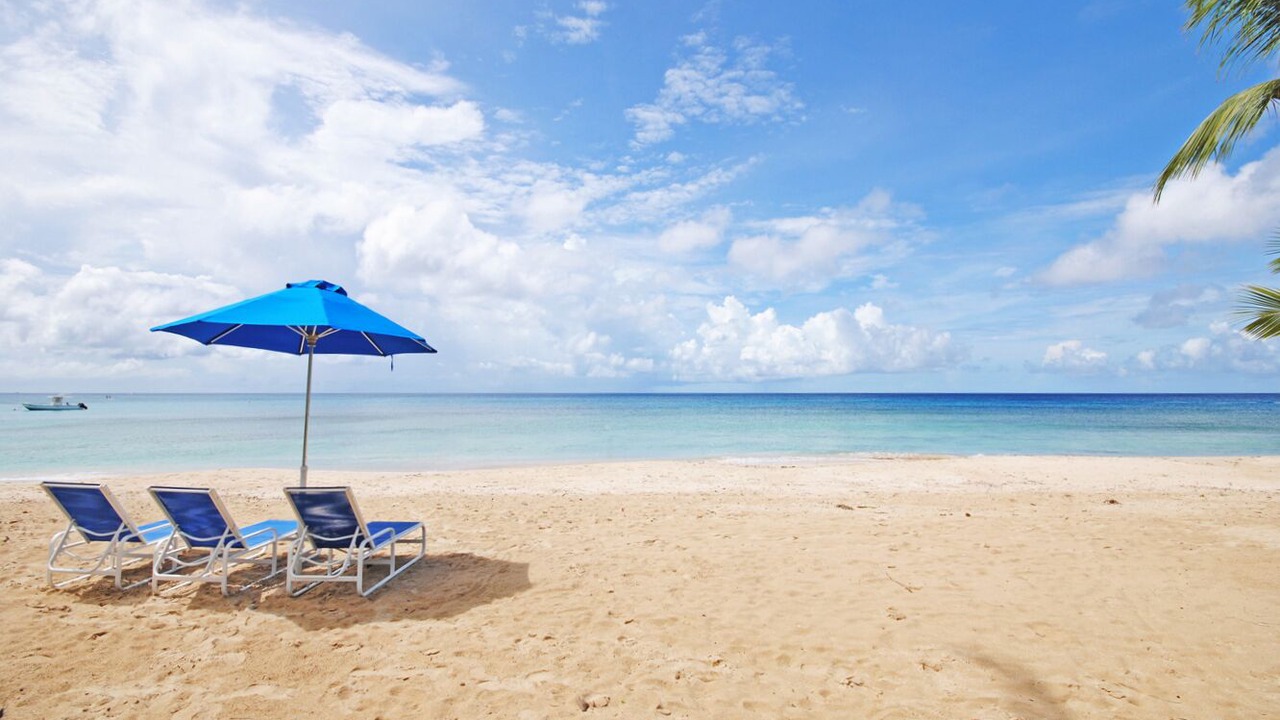 Photo of Others in Schooner Bay