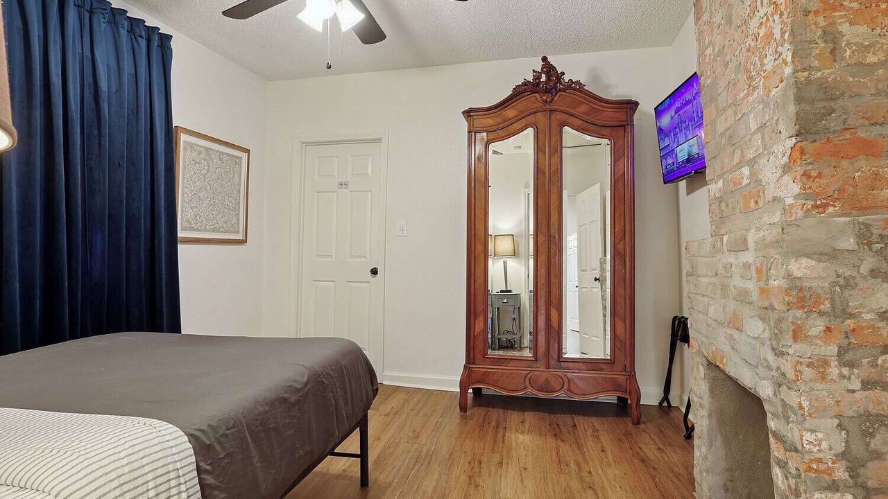 Photo of Bedroom in Tulane - Gravier