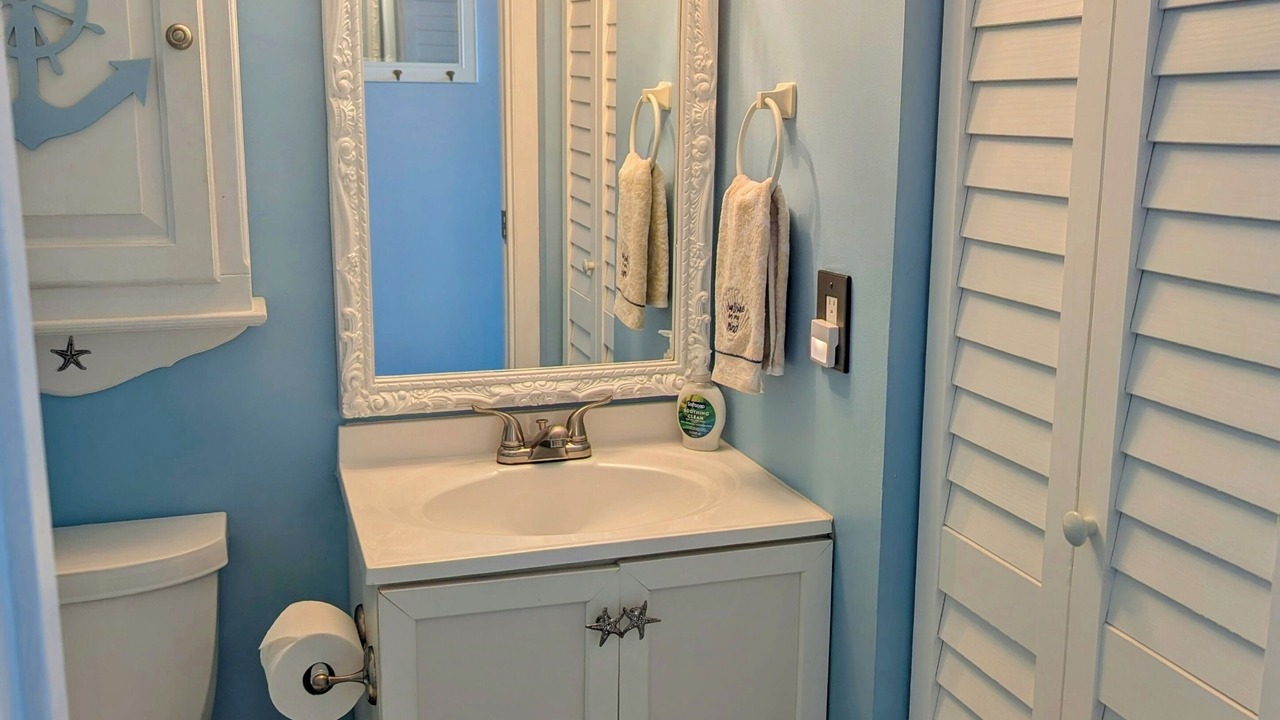 Photo of Bathroom in Garden City