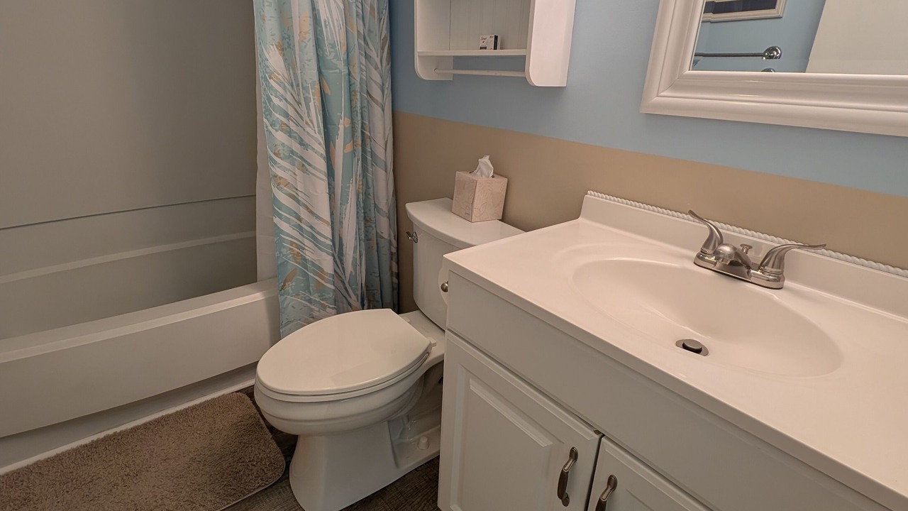 Photo of Bathroom in Garden City