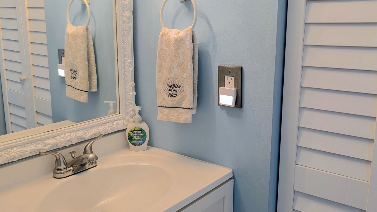 Photo of Bathroom in Garden City