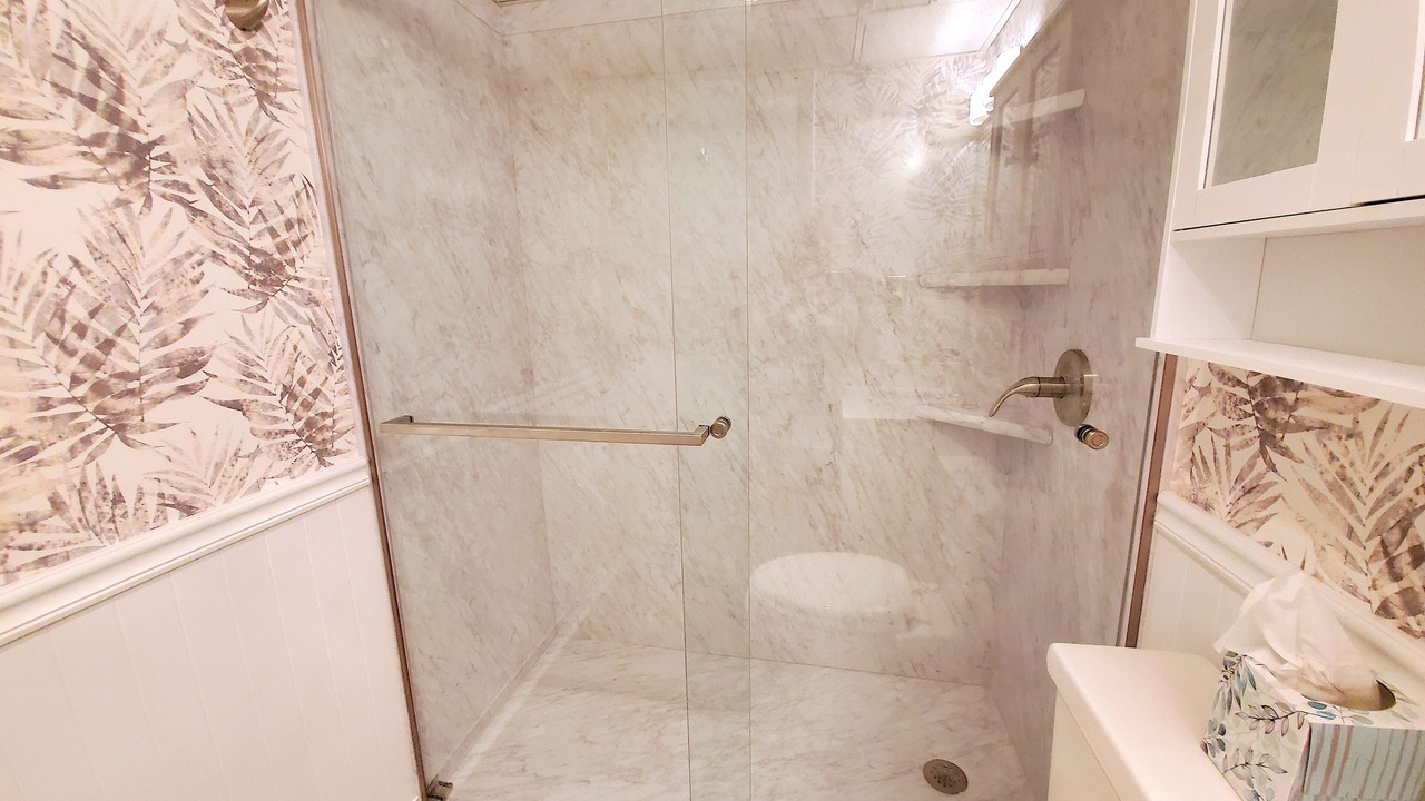 Photo of Bathroom in Garden City