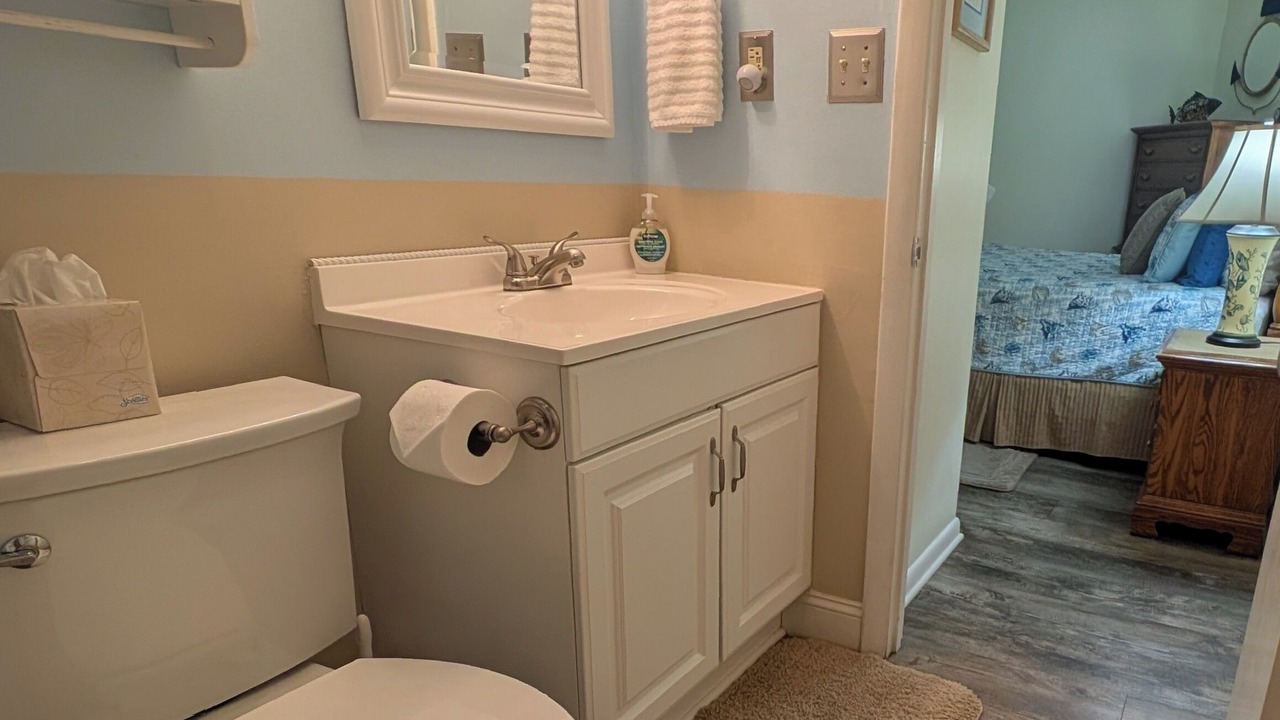 Photo of Bathroom in Garden City