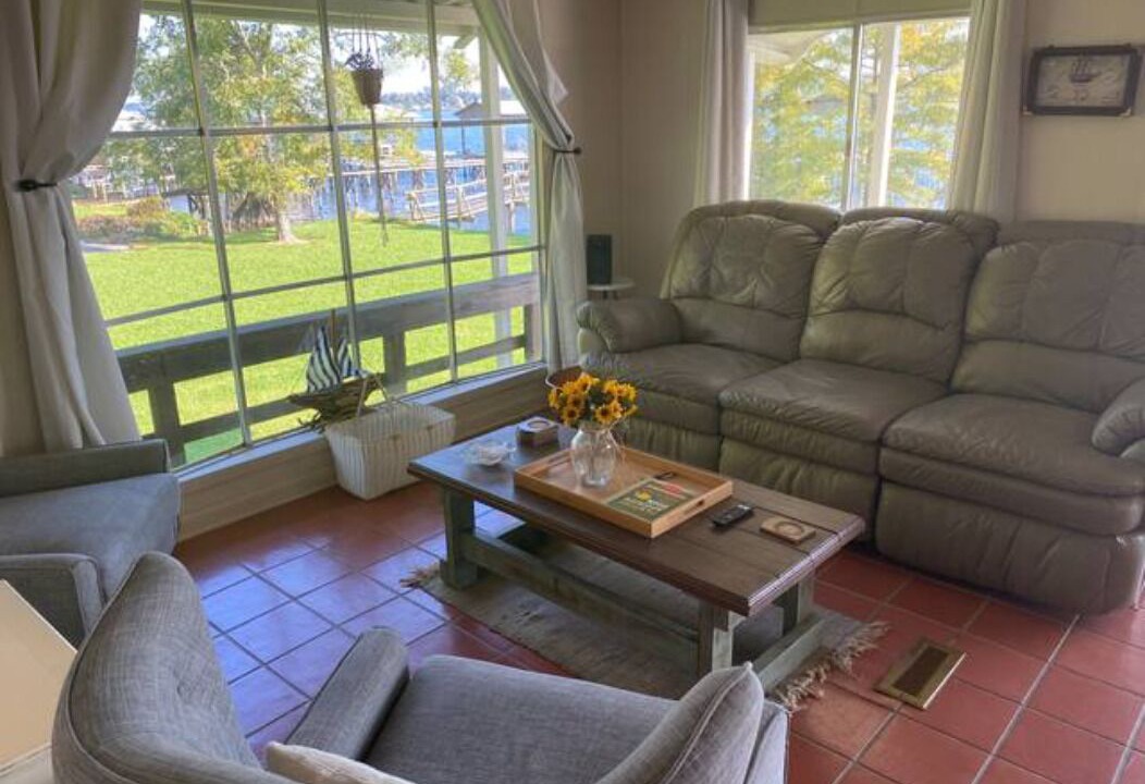 Photo of Livingroom in Torbert