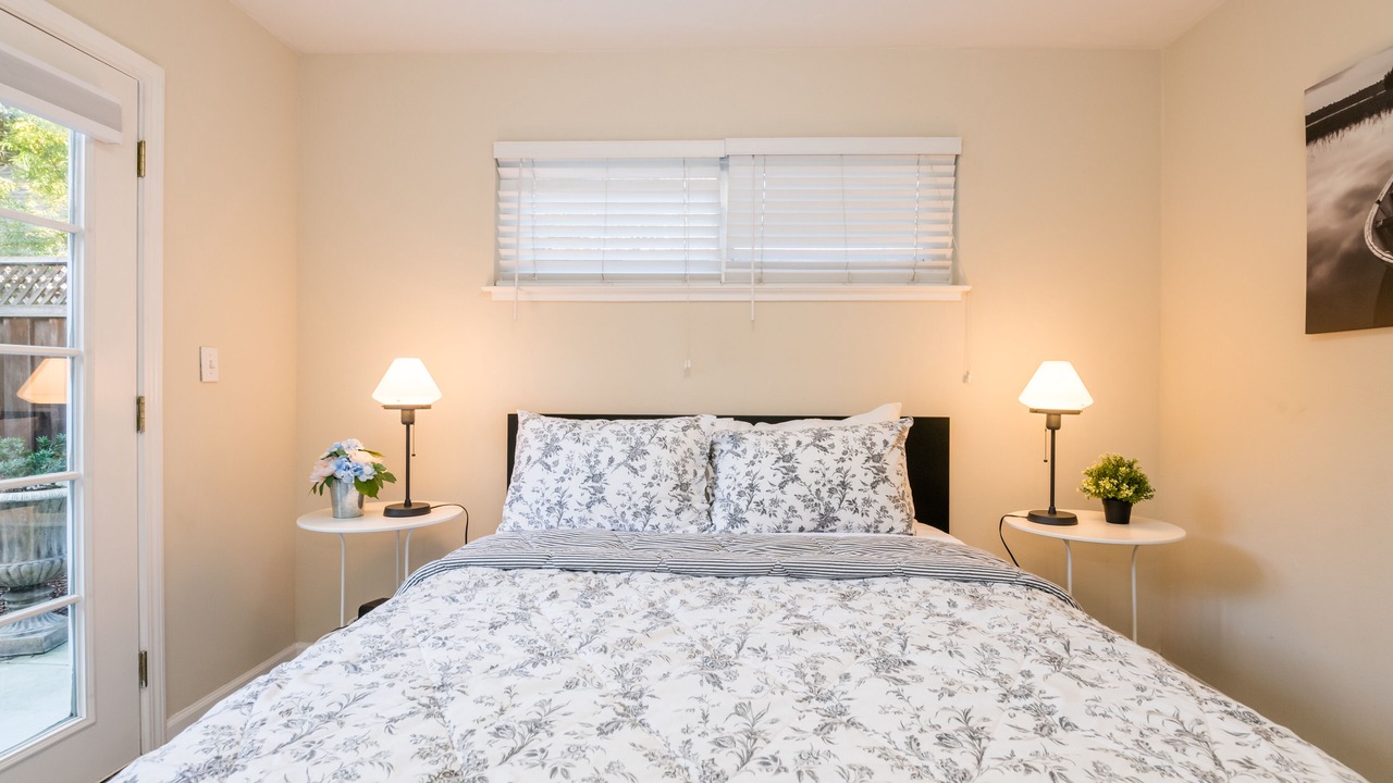 Photo of Bedroom in Downtown North